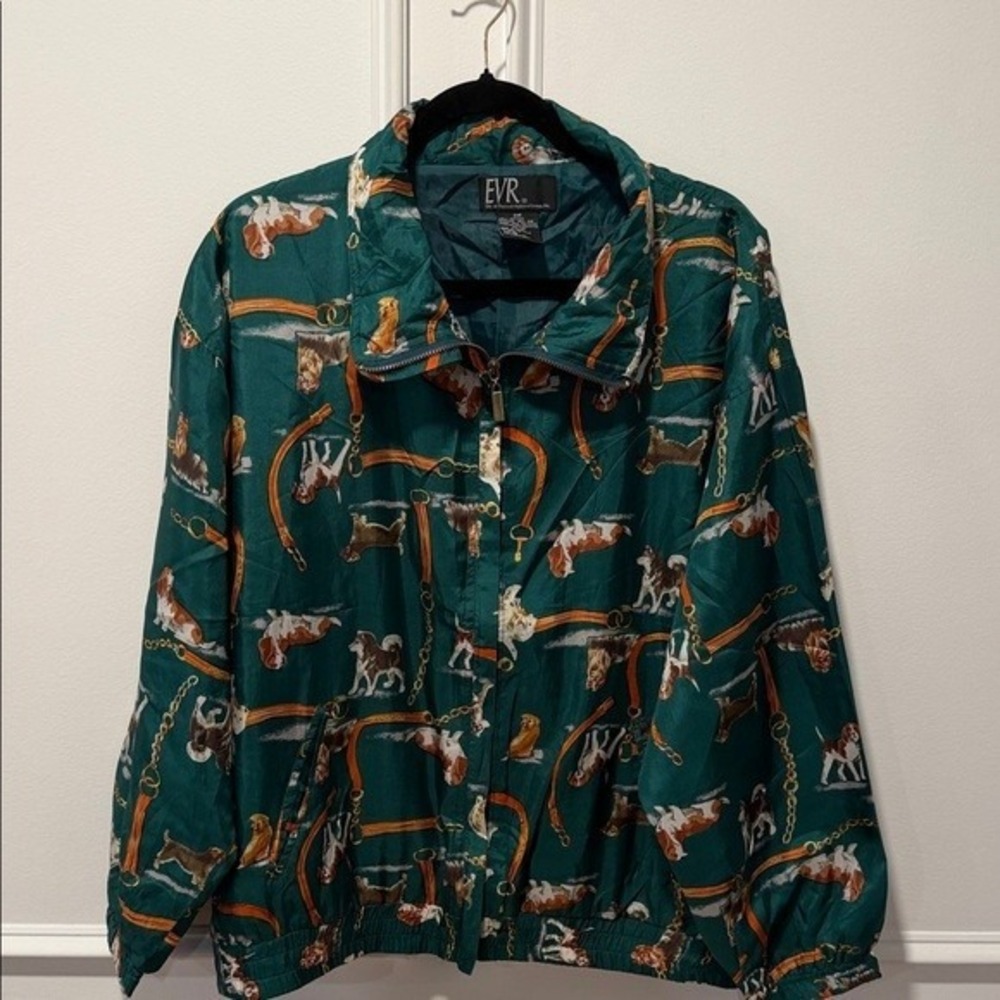 EVR 100% Silk Bomber Jacket Size‎ XL Green, Dog Print with Gold Chains